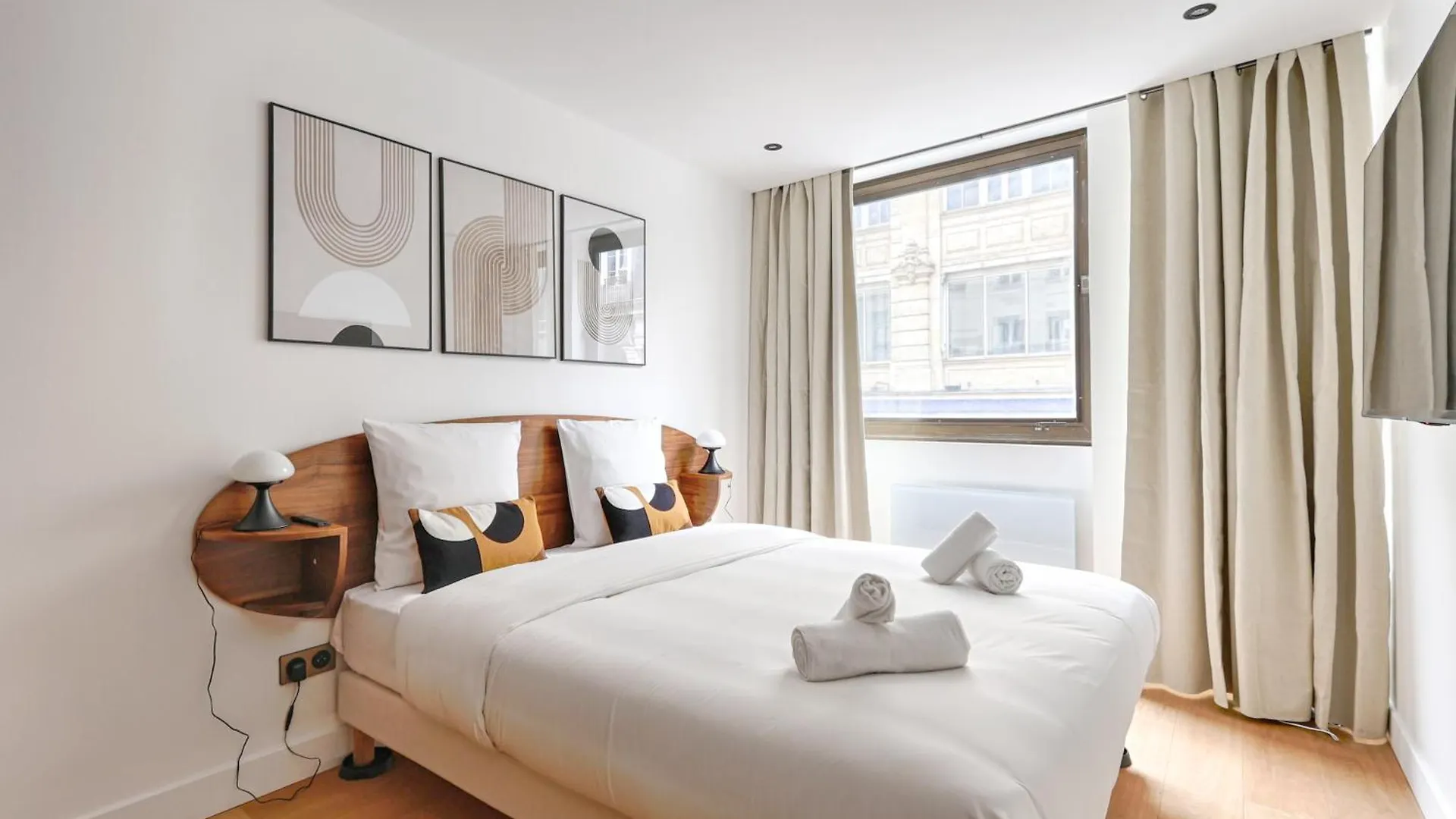 Sentier Historical Center Luxury & Design 2br *