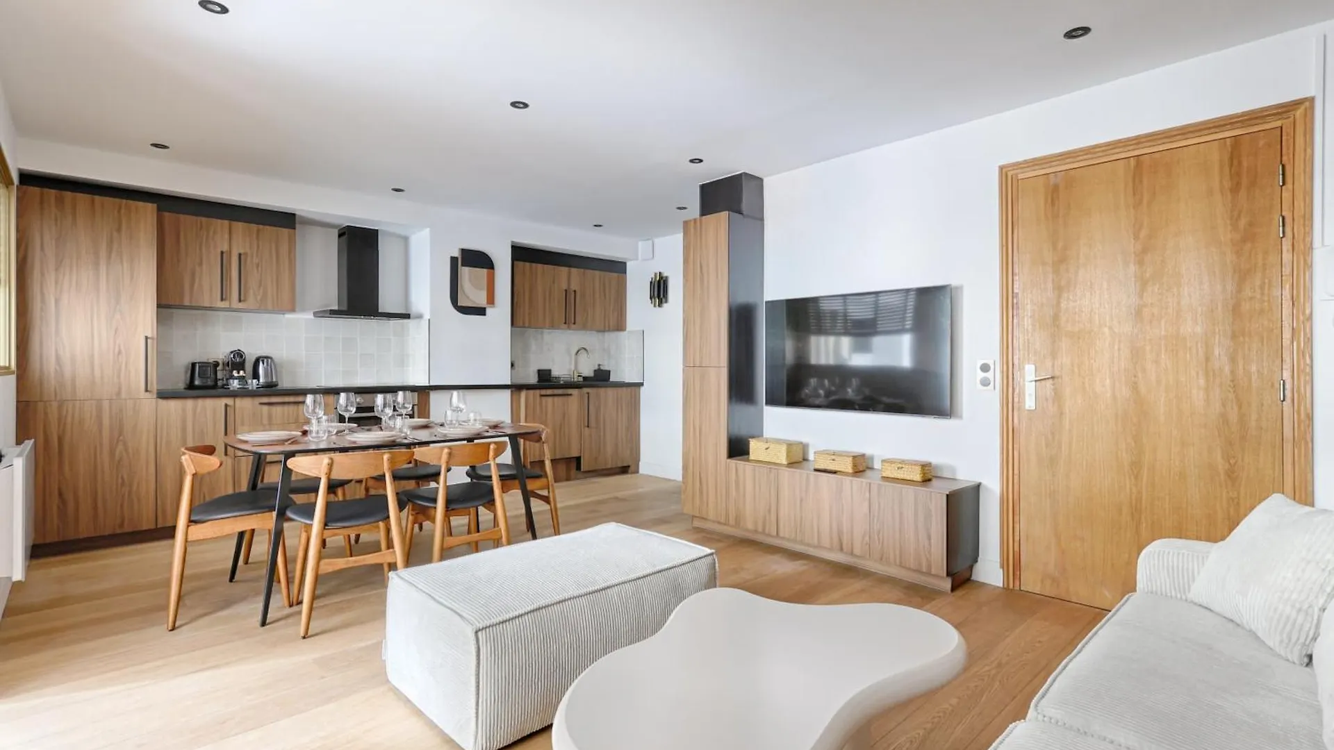 Apartment Sentier Historical Center Luxury & Design 2br Paris